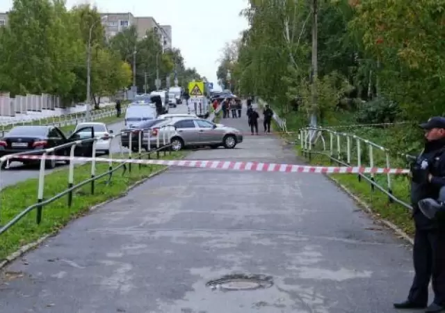 rusia-ataque-disparos-colegio-terrorismo-png.