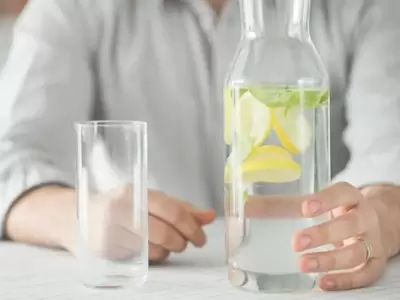 agua-con-limon-jpg.
