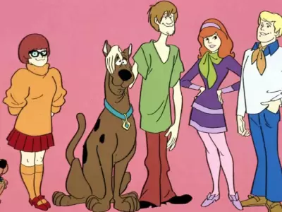 scooby-doo-velma-lesbiana-jpg.