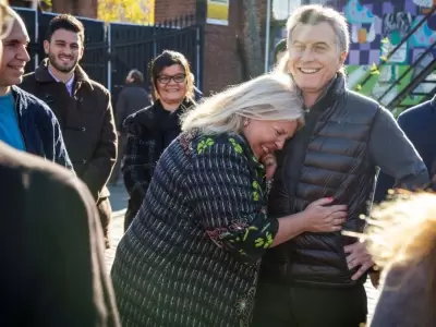 elisa-carrio-mauricio-macri-jpg.