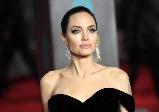 angelina-jolie-jpg.