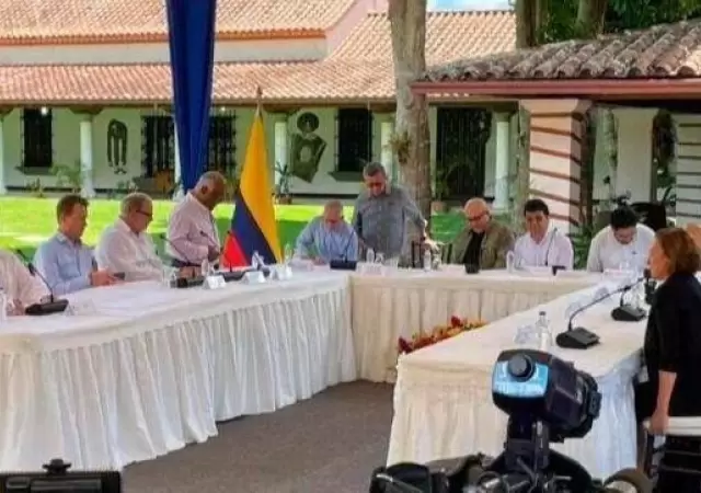 dialogo-de-paz-gobierno-de-colombia-y-guerrilla-eln-jpg.
