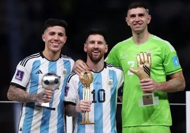 messi-enzo-dibu-jpg.