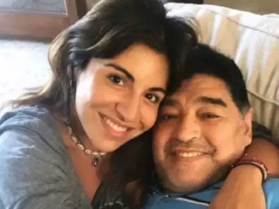 Dalma y Gianinna recordaron a Diego en su cumplea�os