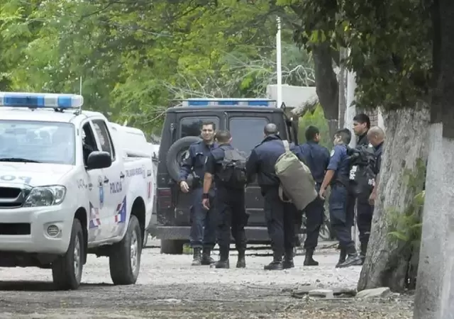 policia-santiago-del-esterowebp-jpg.