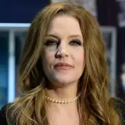 La tormentosa vida de Lisa Marie Presley: cuatro matrimonios, adicción a las drogas y un suicidio