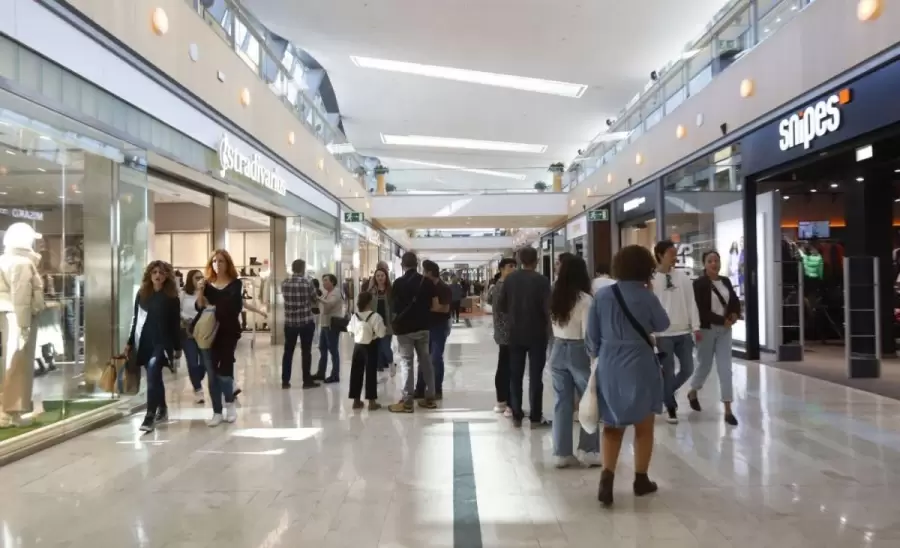 gente-shopping-jpg.
