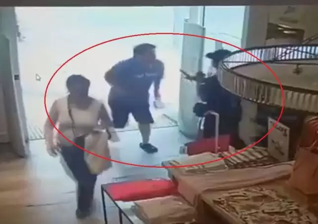 ataque-hombre-policia-mujer-loco-recoleta-video-foto-png.