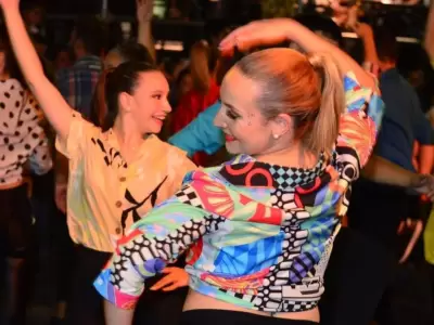 bailando-jpg.