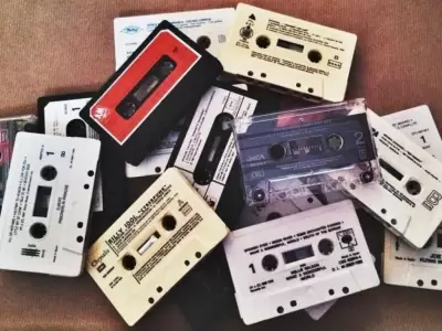 cassettes-02-jpg.