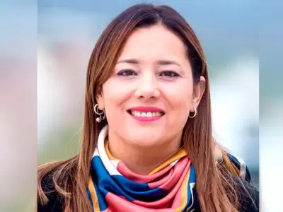adriana-cano-png.