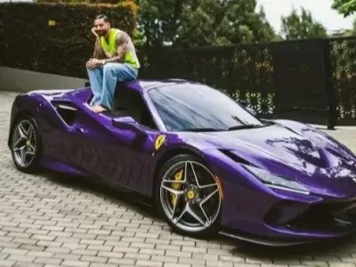 maluma-ferrari-jpg.