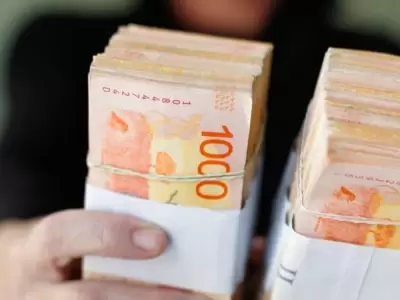 pesos-argentinos-1-png.