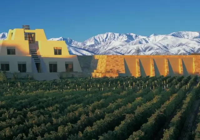 bodega-catena-zapata-jpg.