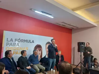 petri-y-cornejo-jpg.