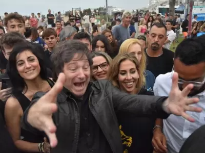 javier-milei-en-campana-por-pinamar-1495851-jpg.