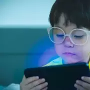 El uso de pantallas a temprana edad potencia los casos de autismo