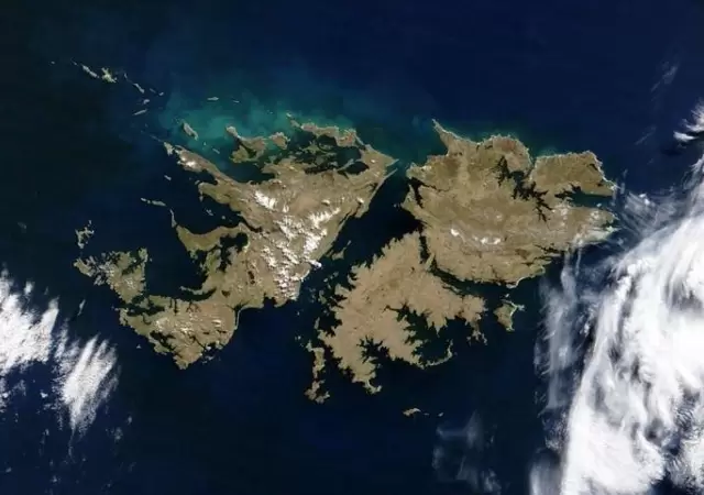 06-11-20-especial-malvinas-islasmalvinassatelital-jpg.