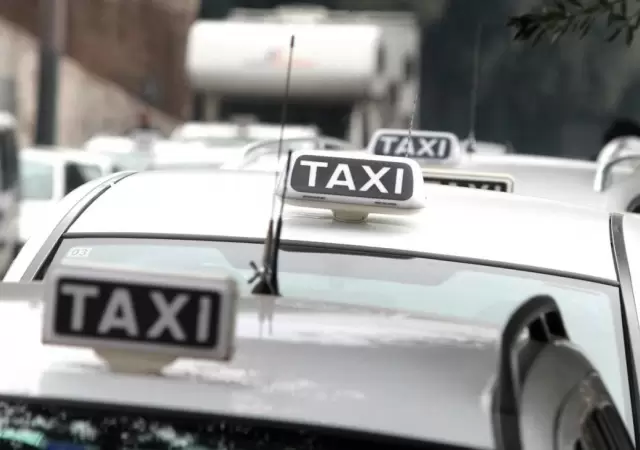 cartel-de-taxi-roma-1-jpg.