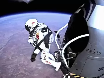 salto-video-felix-baumgartner-png.