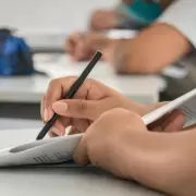 Balance educativo en Mendoza: mejoró la fluidez lectora pero advierten sobre un desafío clave en la comprensión
