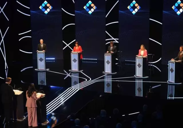debate-1-jpg.