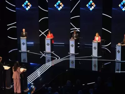 debate-1-jpg.