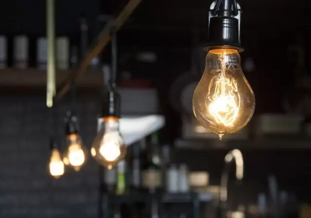 Foco-luz-energ�a