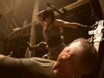 231113111503-02-rebel-moon-netflix-jpg.
