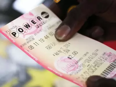 221105184656-sorteo-powerball-loteria-eeuu-michael-roa-mirador-mundial-cnn-00013820-full-169-webp.