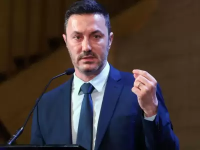 luis-petri-jpg.