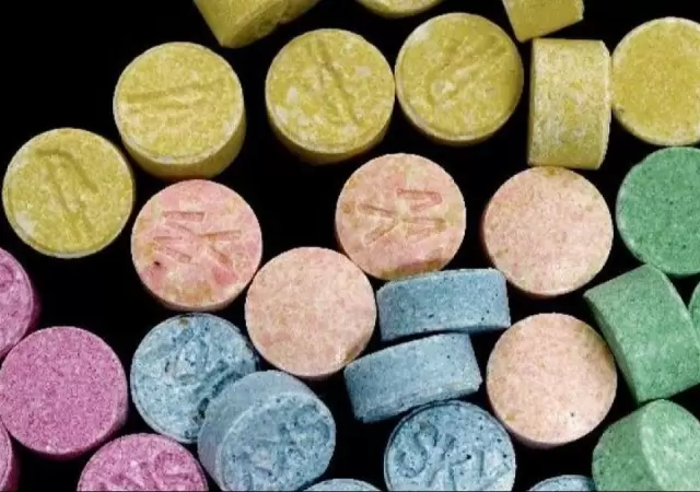 drogas-sinteticas-pastillas-electronica-png.