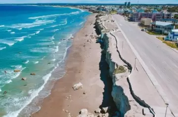 playa-de-las-grutas-argentina-1280x720-1-jpeg.