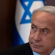 Se disparan el petr�leo y el oro y caen las bolsas de Europa y Asia por ataque israel�