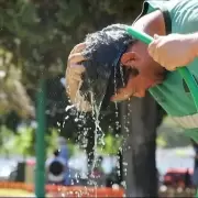 La ola de calor se asienta con una alerta en 12 provincias