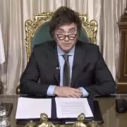 "Hay gente que sigue mirando el futuro en base al espejo retrovisor"