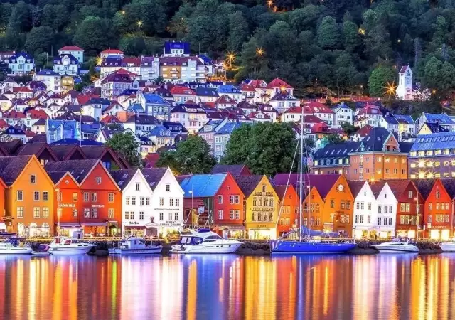 casas-de-colores-en-noruega-jpg.