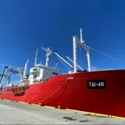 Pesca ilegal y depredación: que decidirá Milei