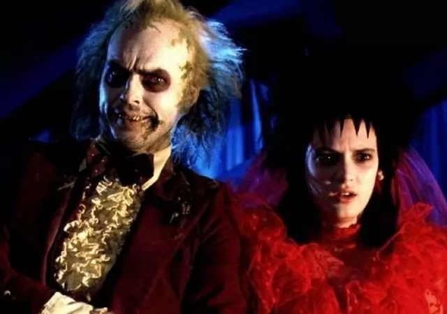 Michael-Keaton-and-Winona-Ryder-in-Beetlejuice-Wedding