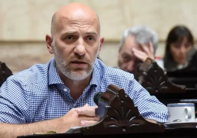 emiliano-yacobitti-jpg.