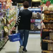 Tras la suba del d�lar, 7 de cada 10 argentinos notaron aumentos en el supermercado