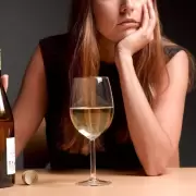 Una franja etaria de mujeres sufre complicaciones por culpa del alcohol