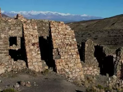ruinas-mineras-en-el-paramillo-de-uspallata-jpg.