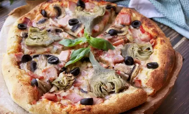 Pizza caprichosa