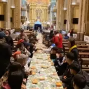 El arzobispo de Buenos Aires abri la Catedral como comedor para gente de la calle