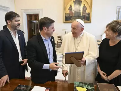 El papa Francisco con Axel Kicillof.