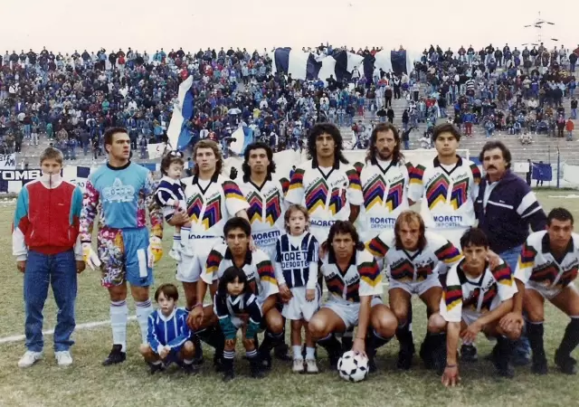 El plantel de Godoy Cruz que logr el ascenso en 1994