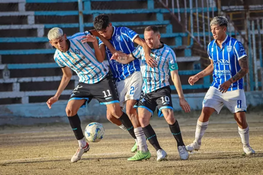 El Tomba le cort� el invicto a Argentino
