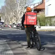 Furia en la noche: repartidor de Rappi destroz un local tras una espera interminable