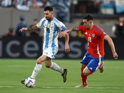 Leo Messi sufri un golpe a final del primer tiempo